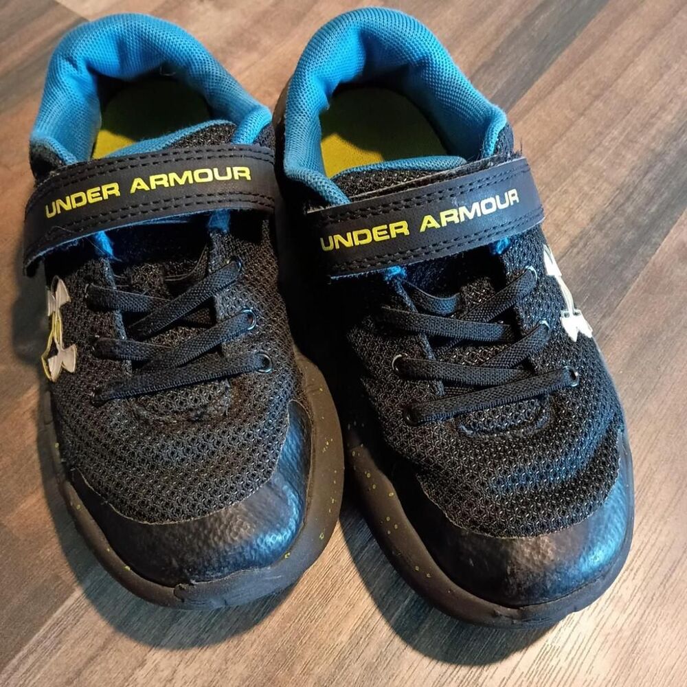 Under-armour Black and Navy Trainers
